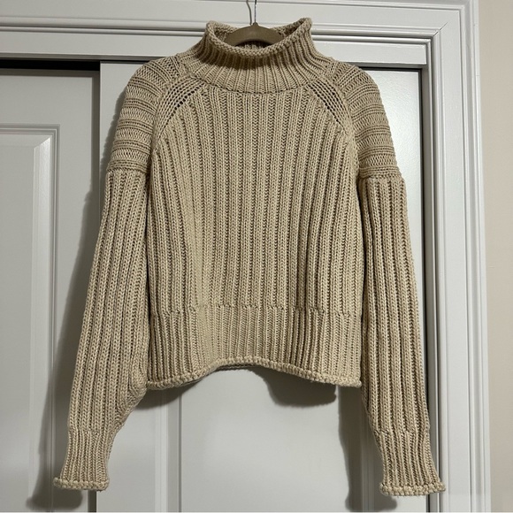 Chunky knit mock turtleneck - Picture 1 of 7